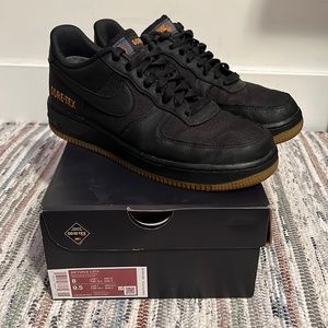 GORE-TEX NIKE AIR FORCE 1-Black/Light Carbon-Size 8M US